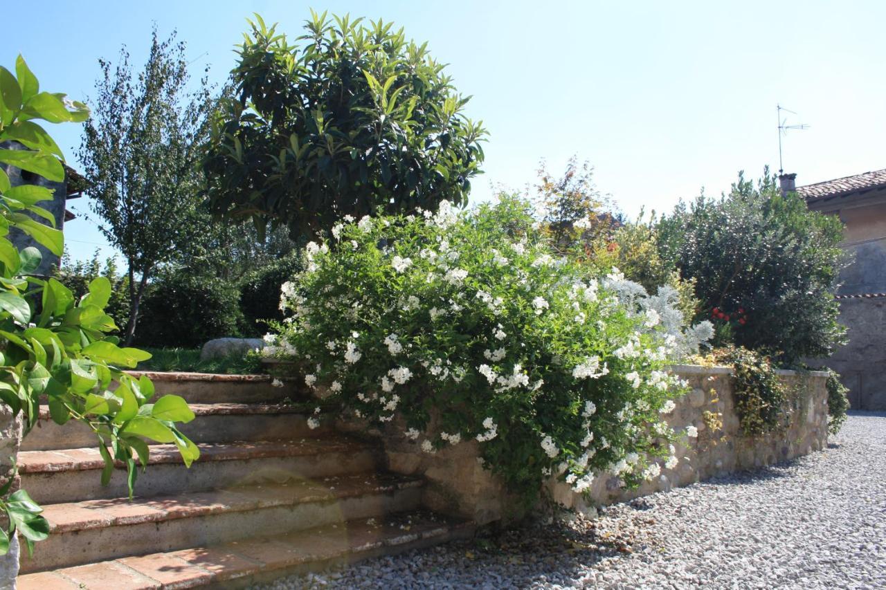 לינה וארוחת בוקר Passirano Cascina San Martino מראה חיצוני תמונה