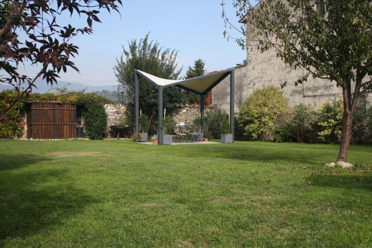 לינה וארוחת בוקר Passirano Cascina San Martino מראה חיצוני תמונה