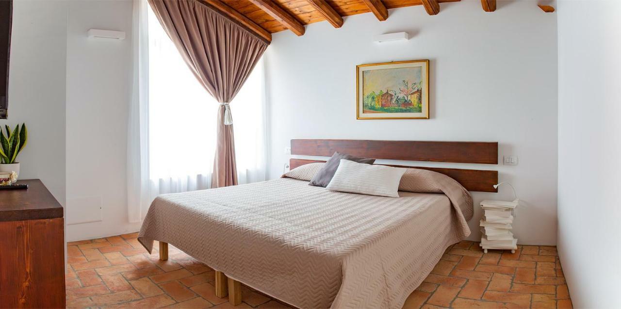 לינה וארוחת בוקר Passirano Cascina San Martino מראה חיצוני תמונה