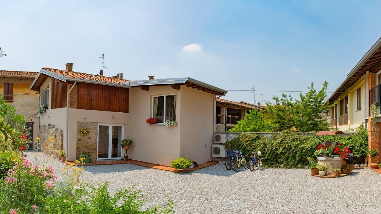 לינה וארוחת בוקר Passirano Cascina San Martino מראה חיצוני תמונה